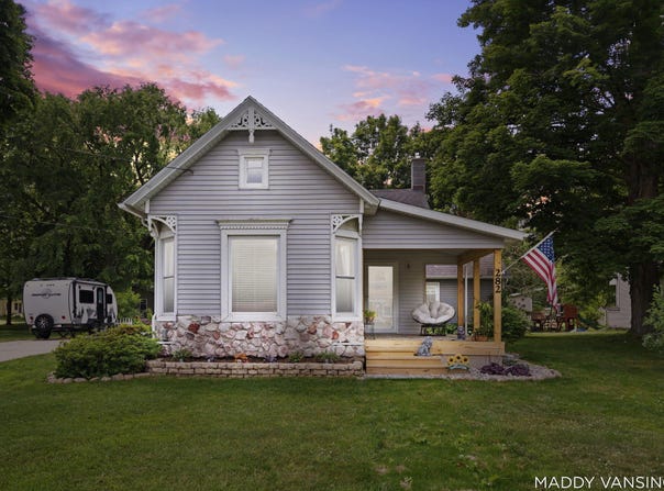 282 Mill Street, Saranac, MI 48881