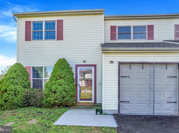 3100 SUNDIAL Road, DOVER, PA 17315