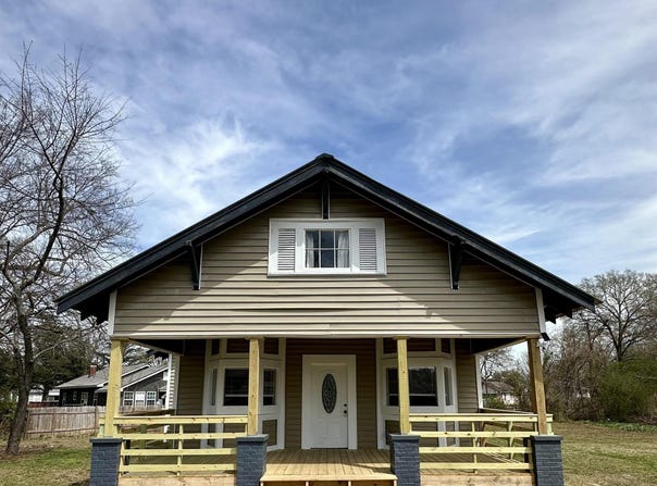 2 SEMINOLE AVENUE, SYLACAUGA, AL 35150