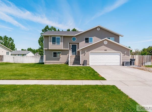 2189 S Frontier Drive, Ammon, ID 83406