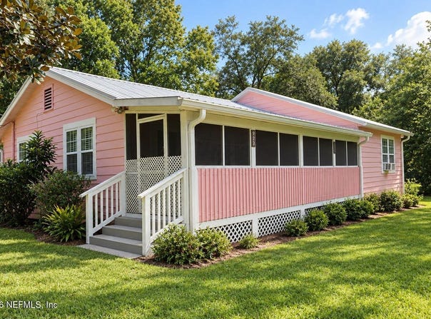 8231 SWAN LAKE Road, Melrose, FL 32666