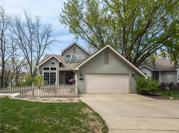 2513 Aspen Lane SW, Rochester, MN 55902