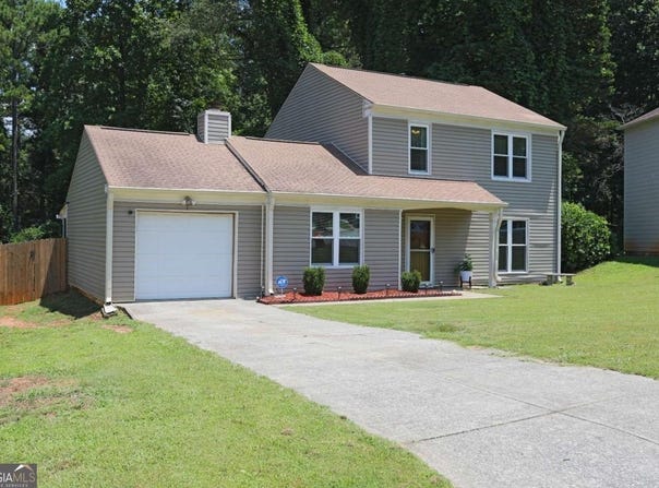 5076 Plantation View, Stone Mountain, GA 30088