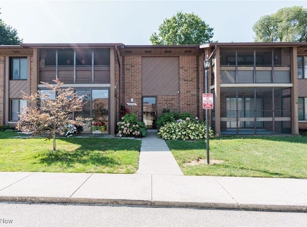 22936 Mastick Road, Fairview Park, OH 44126