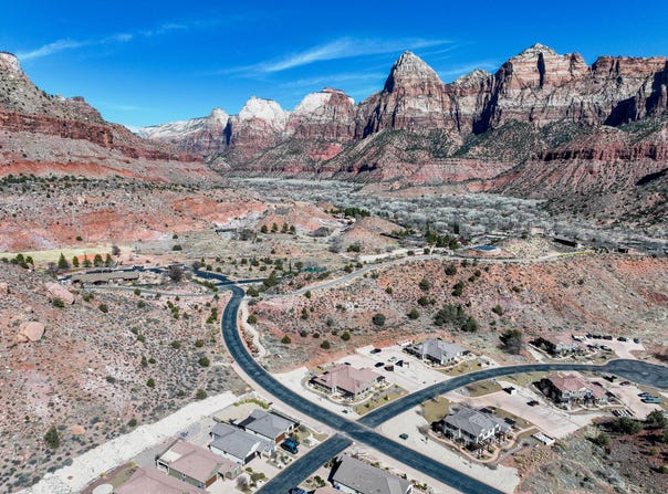108 Trapper CIR, Springdale, UT 84767