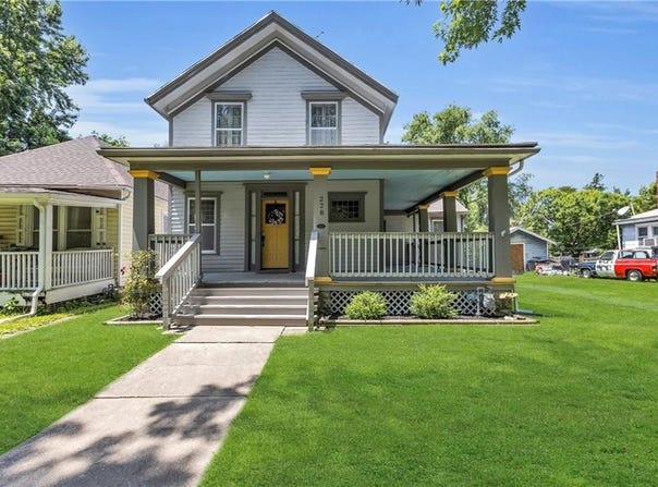 228 S Elm Street, Ottawa, KS 66067