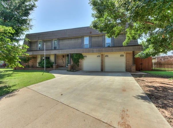 9220 Sutton Place, Oklahoma City, OK 73132