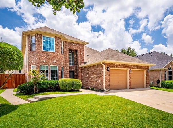 4758 Park Downs Drive, Fort Worth, TX 76137