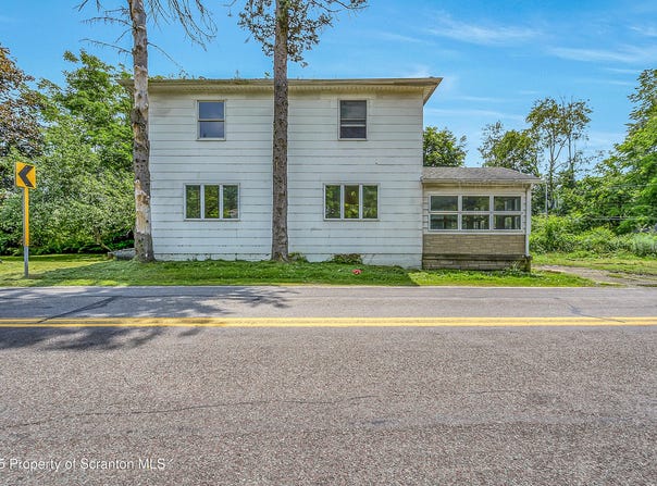 1335 Gravel Pond Road, Clarks Summit, PA 18411