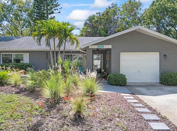 2850 DOONE CIRCLE, PALM HARBOR, FL 34684