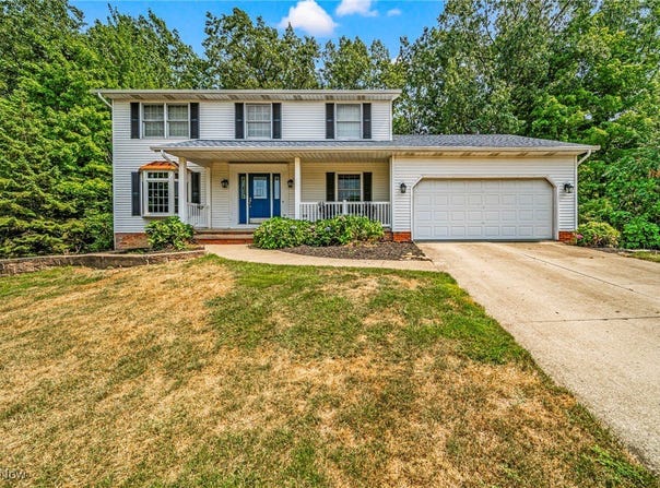 10121 S Hampton Court, Concord, OH 44060