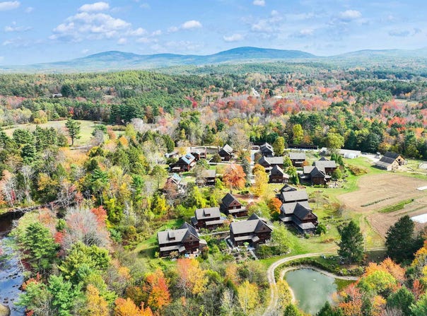 100 Steele Road, Peterborough, NH 03458
