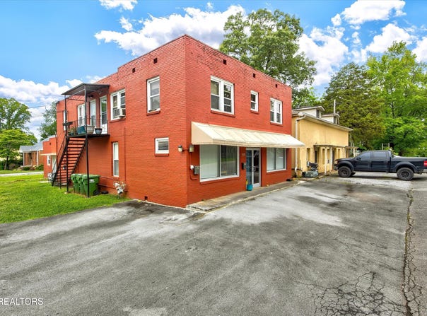 717 Cates St, Maryville, TN 37803