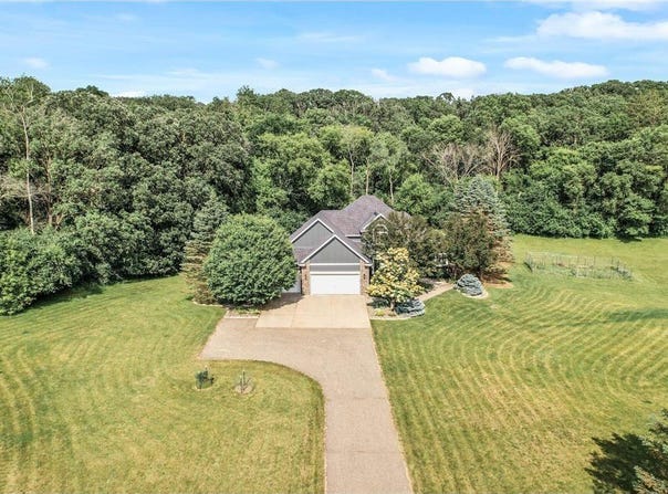 2185 Oriole Avenue N, West Lakeland Twp, MN 55082