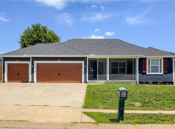 1904 Shirley Court, Liberty, MO 64068
