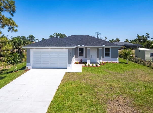 1816 BRADDOCK AVENUE, NORTH PORT, FL 34288