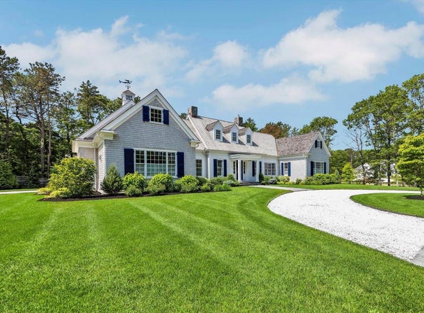 10 Herring Gull Road, Mashpee, MA 02649