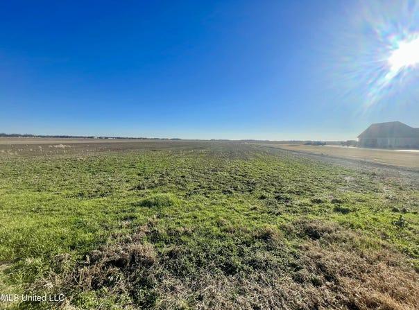 Laughlin Road, Cleveland, MS 38732