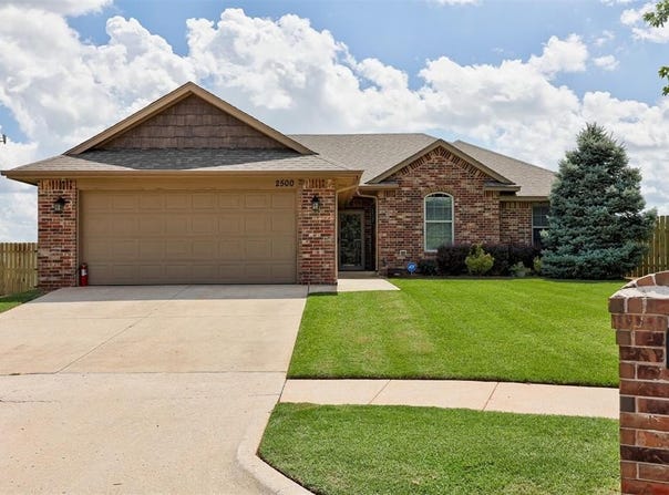 2500 SE 93rd Street, Moore, OK 73160