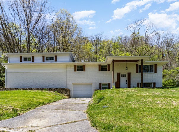 2433 Holdsbranch Road, Fort Mitchell, KY 41017