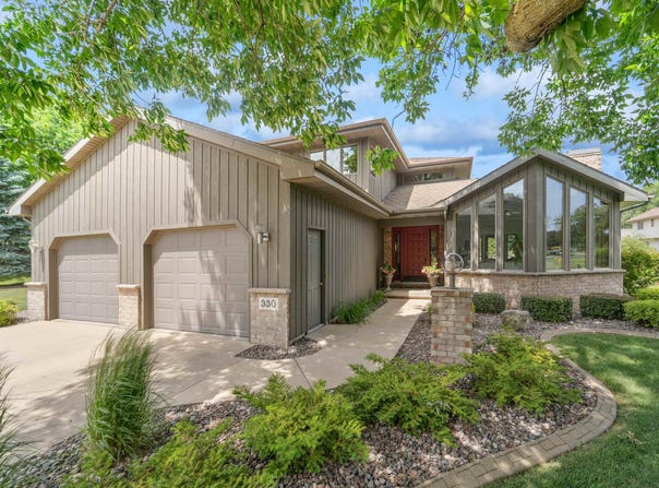 330 W FLORIDA Avenue, APPLETON, WI 54911