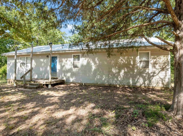 696 Browns Creek Road, Ravenden, AR 72459