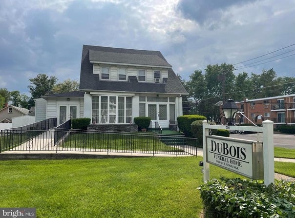 700 S WHITE HORSE PIKE, AUDUBON, NJ 08106