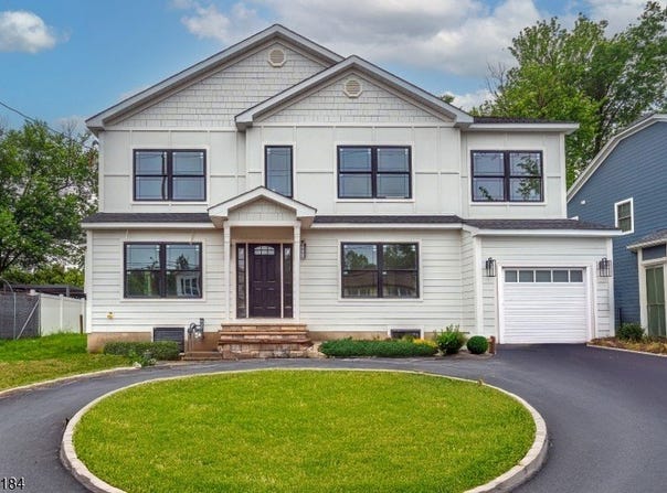 1132 Central Ave, Westfield Town, NJ 07090-2233
