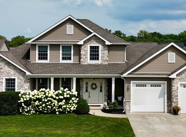 908 N Wild Pine Drive, Yorktown, IN 47396