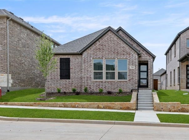 1540 Euclid Alley, Corinth, TX 76208