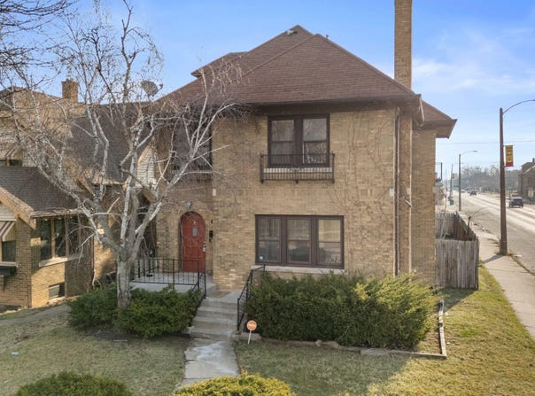 2704 N 46th St, Milwaukee, WI 53210