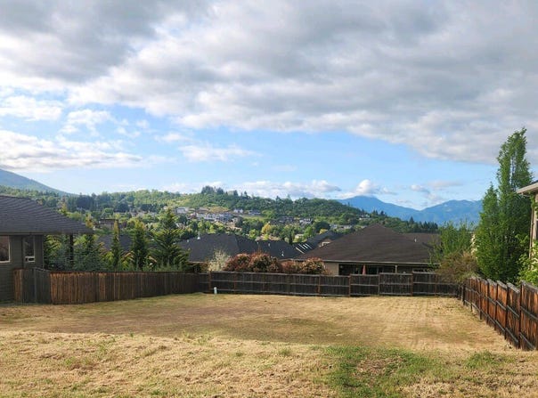 4374 Vista Pointe Drive, Medford, OR 97504