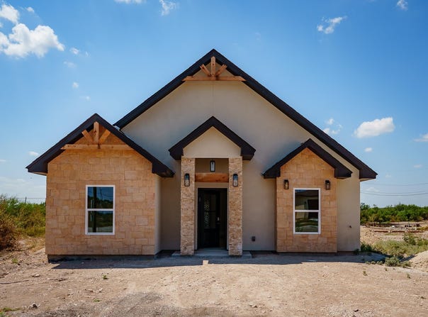 16 Concepcion, Del Rio, TX 78840