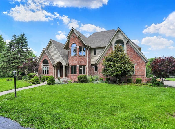 3592 W Smokey Row Road, Bargersville, IN 46106