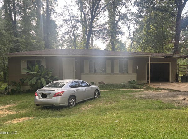 2438 Paden Street, Jackson, MS 39204