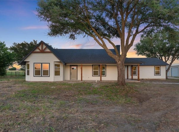 2971 Levi Parkway, Lorena, TX 76655