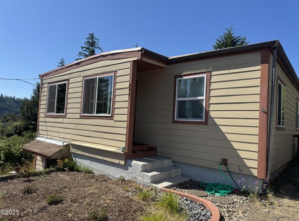 646 SE 8TH, Toledo, OR 97391