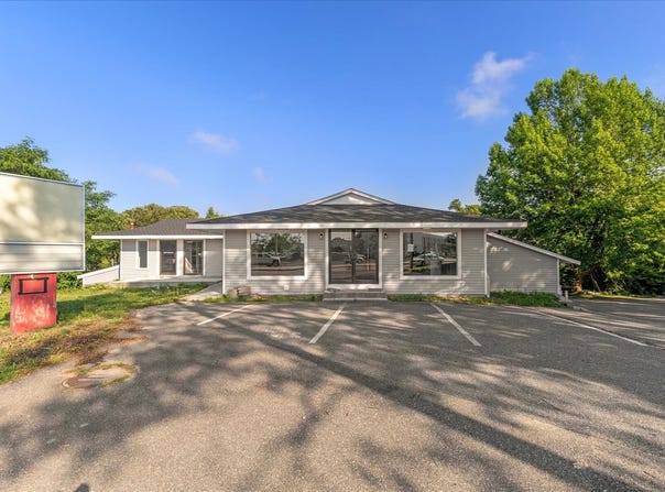 307 Falmouth Road, Hyannis, MA 02601