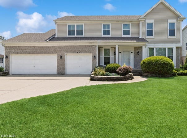 651 Longford Drive, Des Plaines, IL 60016