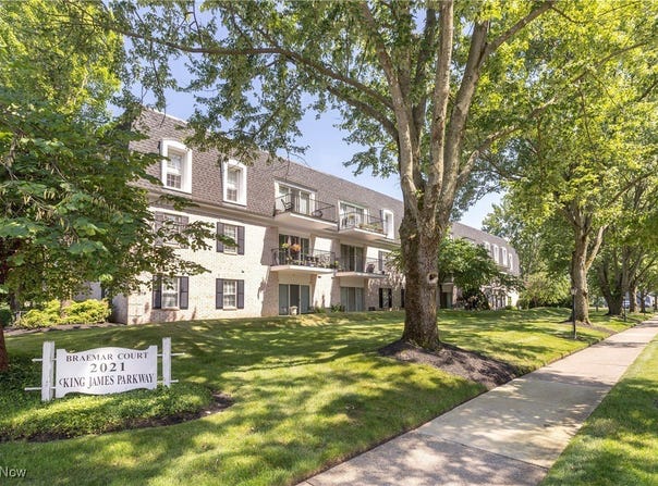 2021 King James Parkway unit: 214, Westlake, OH 44145