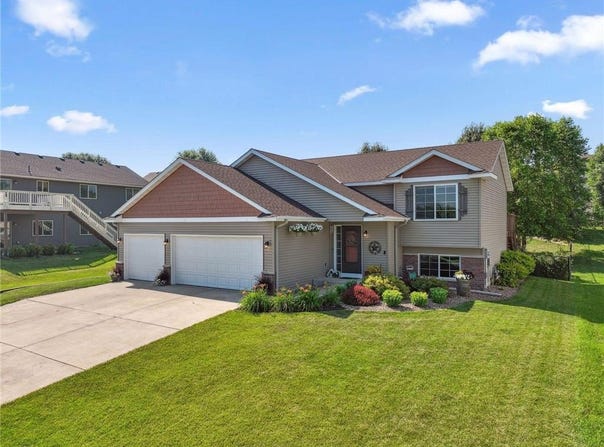 202 Speech Street NW, New Prague, MN 56071
