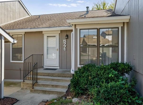 5771 N Anita Avenue, Kansas City, MO 64151
