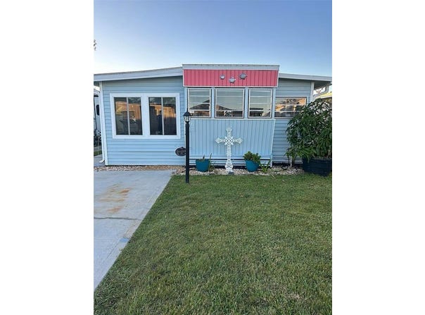 66 EAGLE POINT S, OSTEEN, FL 32764