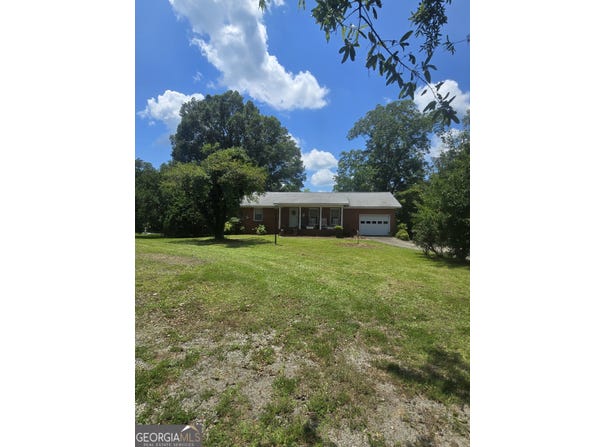 5061 Old Atlanta, Hampton, GA 30228