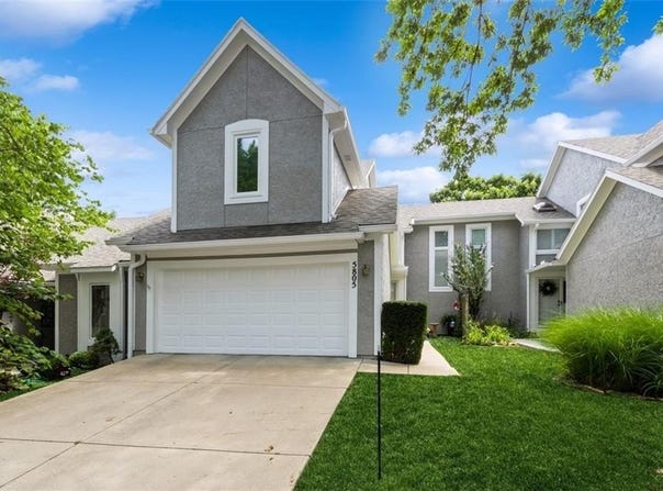 5805 Park Circle, Shawnee, KS 66216
