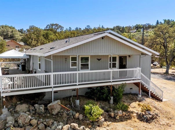 10596 Oak Drive, Grass Valley, CA 95949
