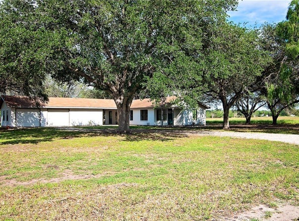 202 Ranch Road, Mathis, TX 78368