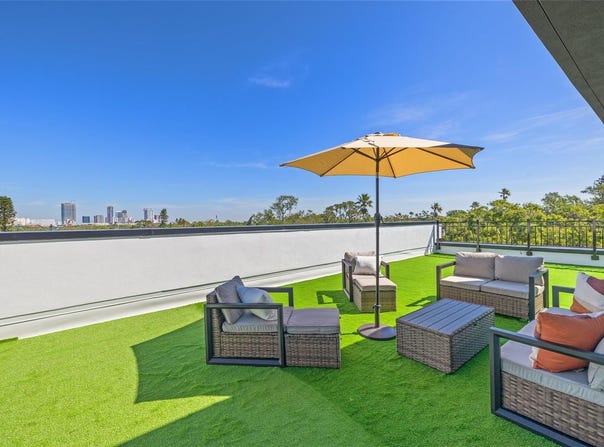 2104 4TH STREET S, ST PETERSBURG, FL 33705