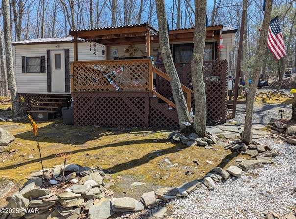 133-135 Pheasant Lane, Shohola, PA 18458