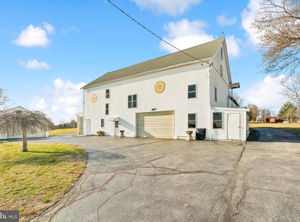 411 SWAMP PIKE, SCHWENKSVILLE, PA 19473